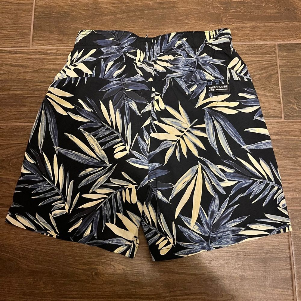 Bundle of 4 Abercrombie kids  YPB Swim Board Shorts - Size 13/14 - Picture 8 of 12